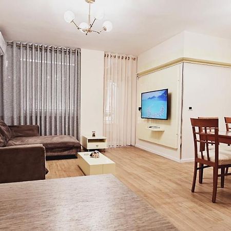 Discover Tirana From Our 3-Room Apartment With Free Parking-Komuna E Parisit Ngoại thất bức ảnh