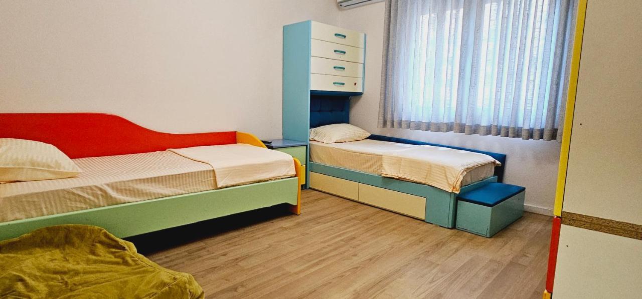 Discover Tirana From Our 3-Room Apartment With Free Parking-Komuna E Parisit Ngoại thất bức ảnh