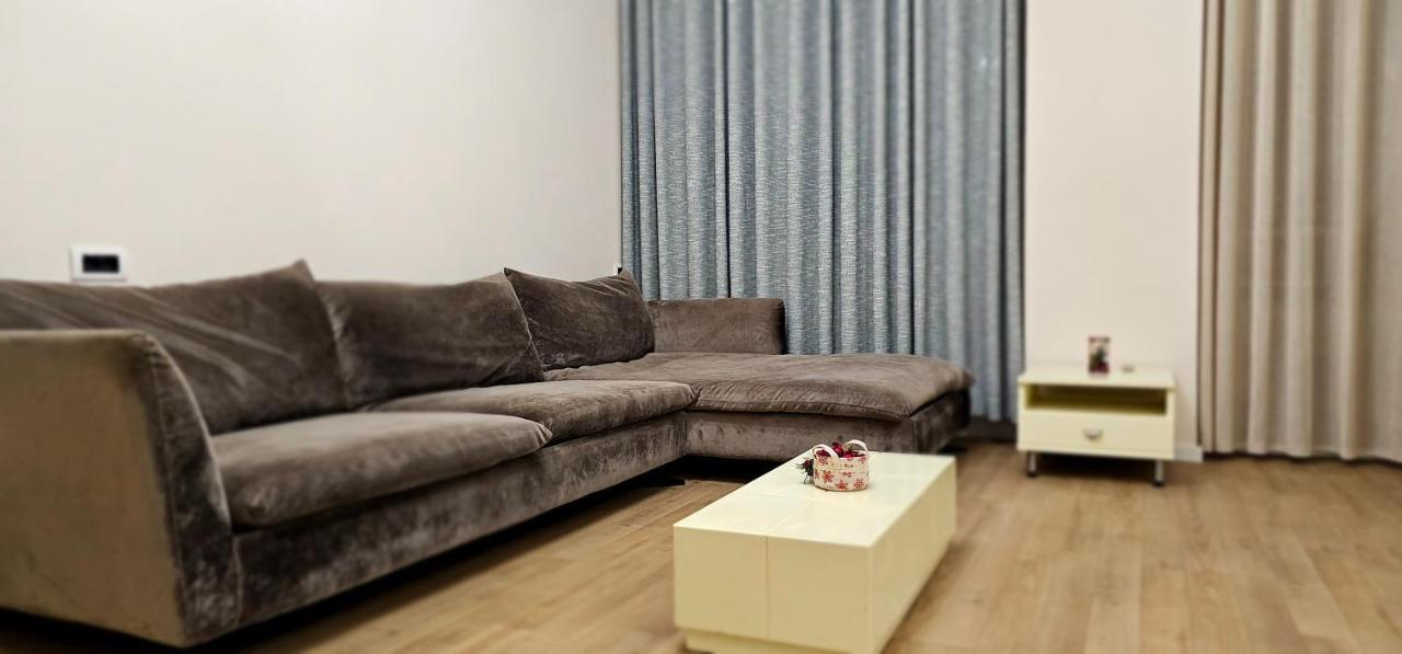 Discover Tirana From Our 3-Room Apartment With Free Parking-Komuna E Parisit Ngoại thất bức ảnh