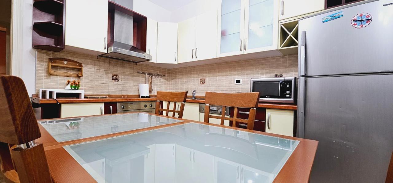 Discover Tirana From Our 3-Room Apartment With Free Parking-Komuna E Parisit Ngoại thất bức ảnh