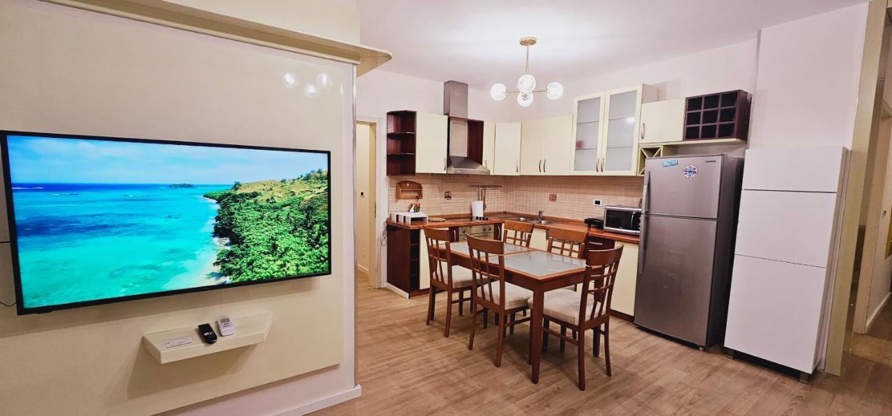 Discover Tirana From Our 3-Room Apartment With Free Parking-Komuna E Parisit Ngoại thất bức ảnh